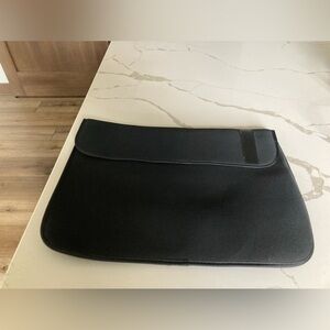 Targus black laptop sleeve case Velcro fold closure slim flexible lightweight